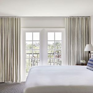 Golf View Suite 1 King Bed